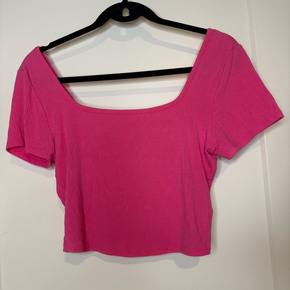 Bozzolo Fuchsia Ribbed Crop Top
